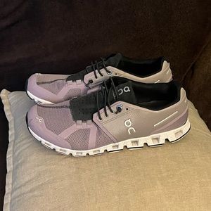 Used QC  sneakers cute! color super comfortable!size 9.5